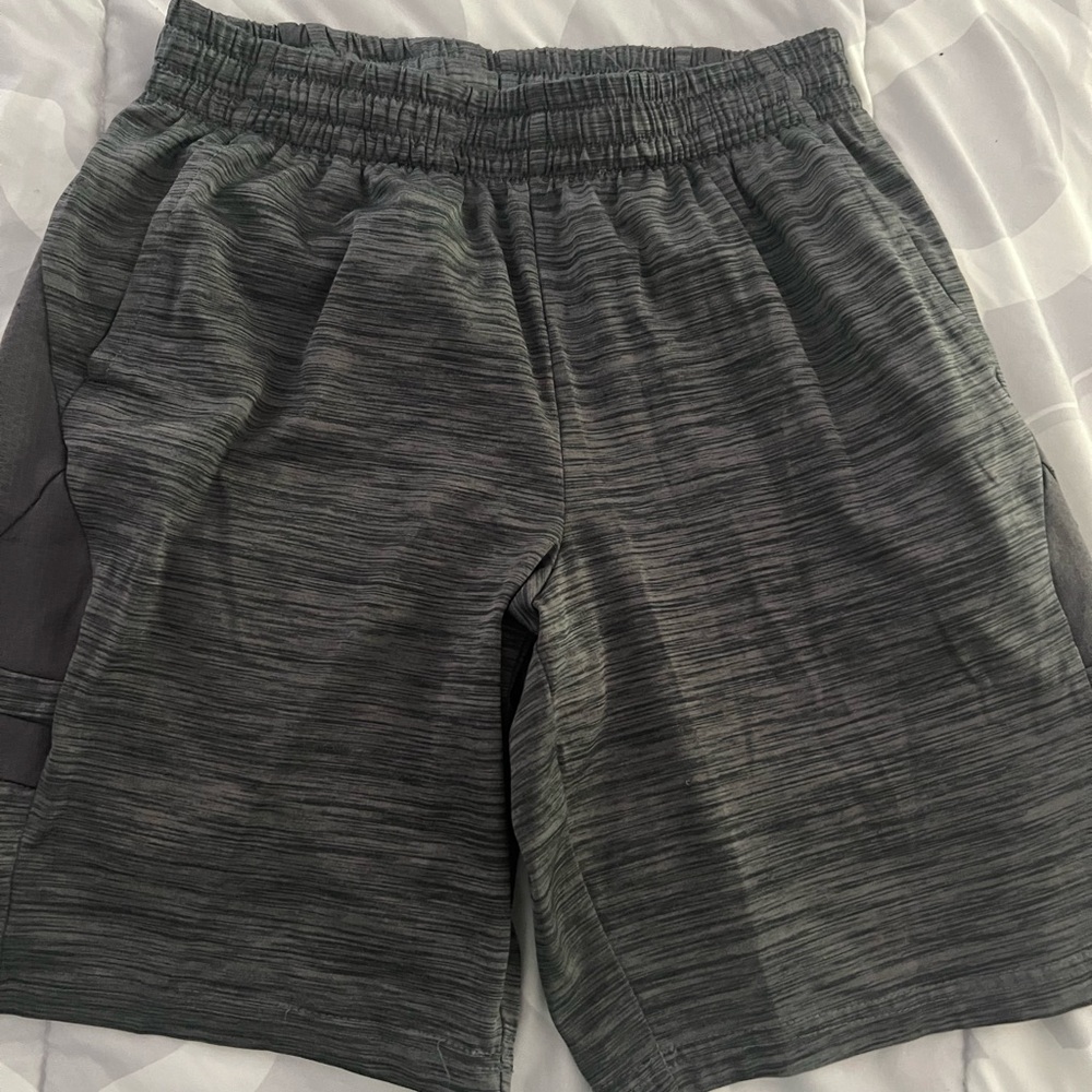 Tek Gear Gray Athletic Shorts with Elastic Waistband boys 10/12